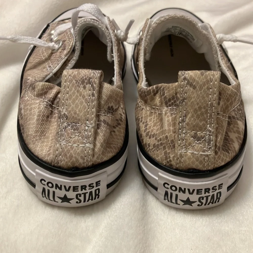 NWOT Women's Chuck Taylor All Star Shoreline Slip On Sneaker snake print sz 5